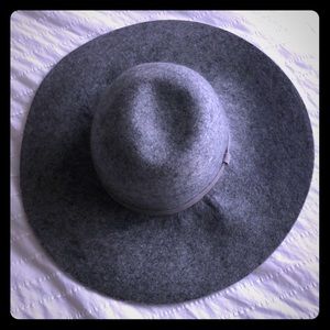 Wool Wide-Brim / Floppy Hat
